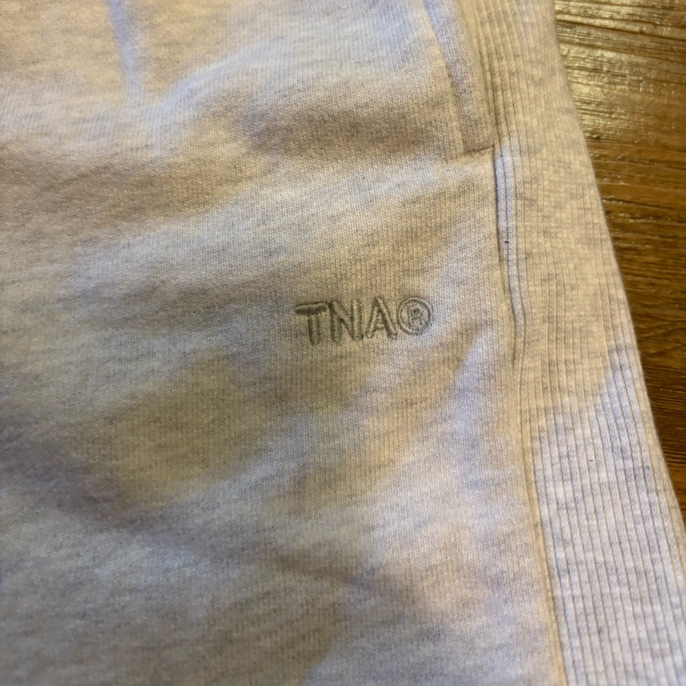 Aritzia TNA Gray Sweat Shorts - Picture 2 of 3